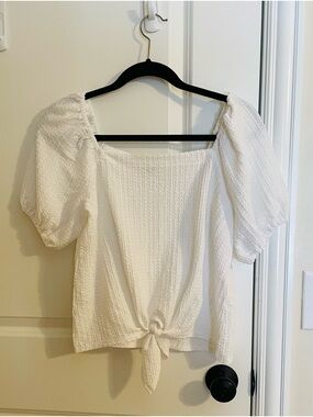 Loft Women’s White Textured Puff-Sleeve Tie-Front Top
